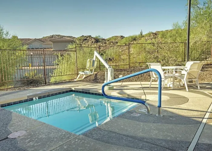 3bd Nestled In A Nature Preserve Amenities Including Pool Hot Tub Holiday home Phoenix